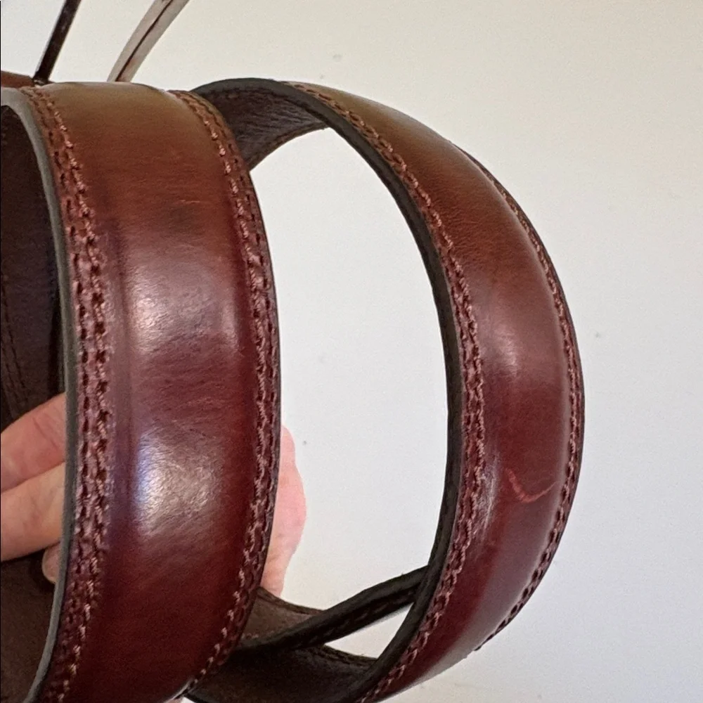 Unbranded Brown Leather Belt Silver Tone Buckle Size 34
